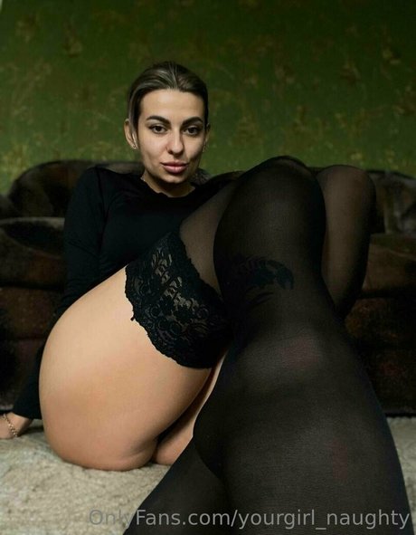 yourgirl naughty pornostar perfekte fotos