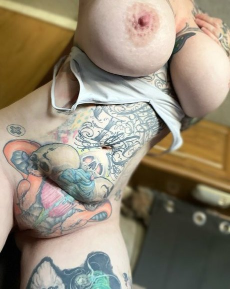 Keighla Night sexy nacktheit foto