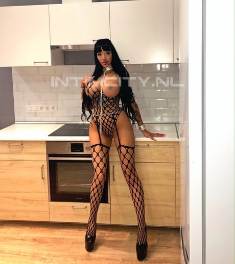 Russian Bomba Tut perfekte pornostar galerie