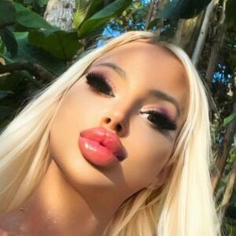 Russian Bomba Tut erwachsene freie bilder