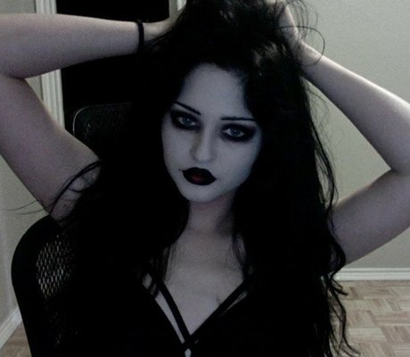 Bleachb0n3s pornostar nackten galerie