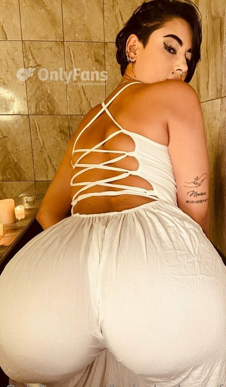 leslyabrahamof model xxx foto