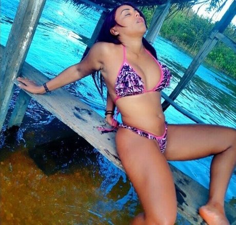 Leyla Britto hübsche heiße archiv