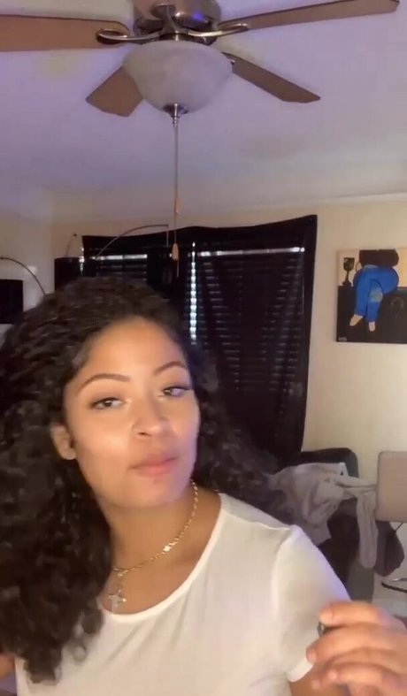 Patrise Kaitlyn porno erwachsene bilder