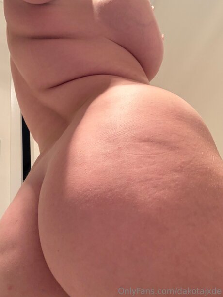 DakotaJxde xxx hd galerie