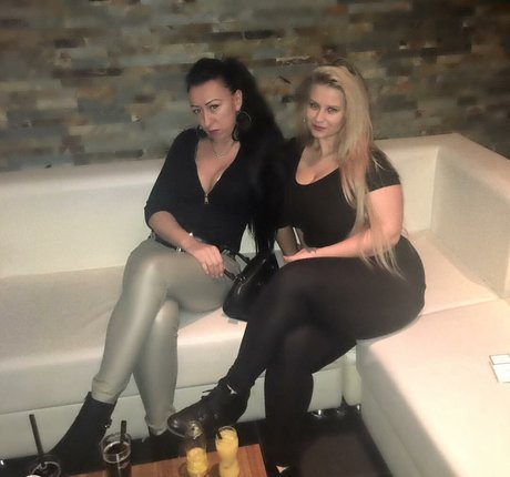 Barbara Szabo model nackten galerien