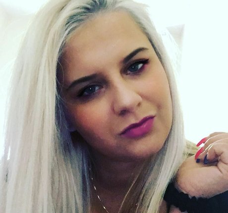 Barbara Szabo porno erwachsene bilder