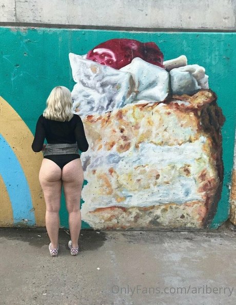 ariberry schöne nacktheit foto