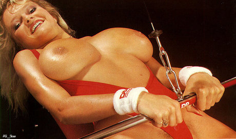 Debee Ashby kunst erwachsene foto