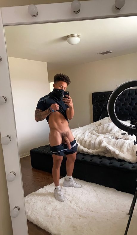 Big marvjr model akt fotos