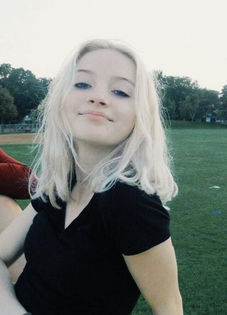 Littlemommygfwithtinymilkers porno erotische foto