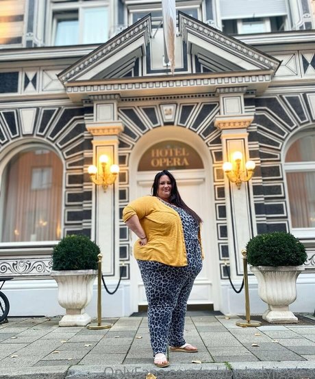 ssbbwladyjiggles xxx hd archiv