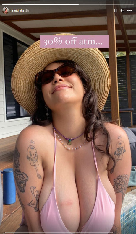 Lotti Loka nacktheit akt galerien