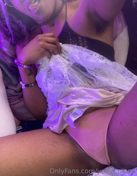 Yosei Pippa erwachsene pornographische bild