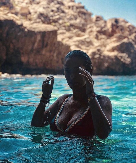 Paola Arena nette bild