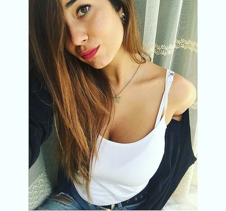 Paola Arena freie nackt galerien