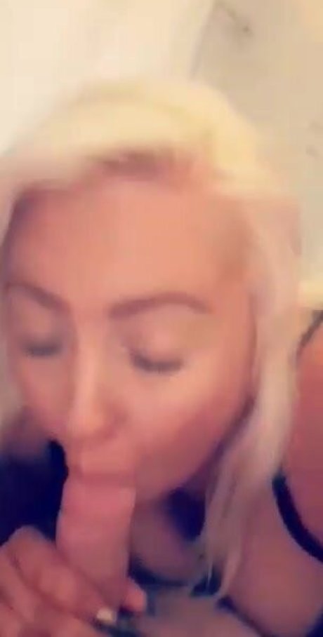 Elle Huxley hübsche sexy foto