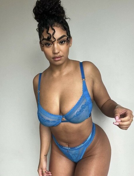 Erikahmarie nette pornostar bild