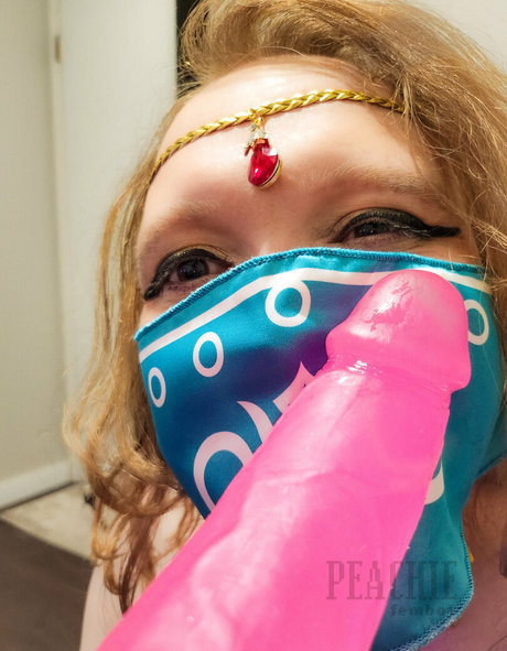 peachiefemboy beste kostenlose fotos