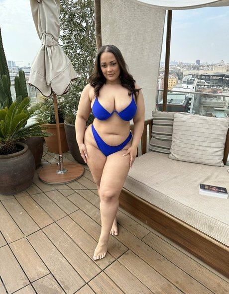 Natalie E Wade akt pornostar bilder