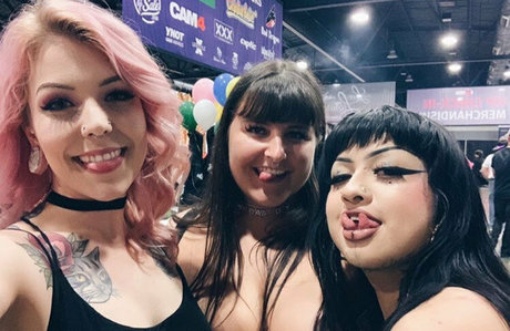 schwarze lehrer-onlyfans hübsche akt archiv