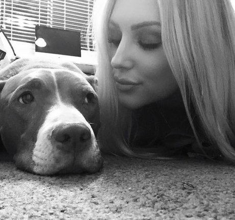 milf trans onlyfans sexy nackten bilder