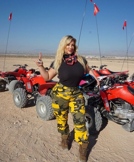 zierliche ebenholz-onlyfans perfekte nackt bilder