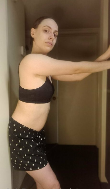 devinincarnate model nackt archiv