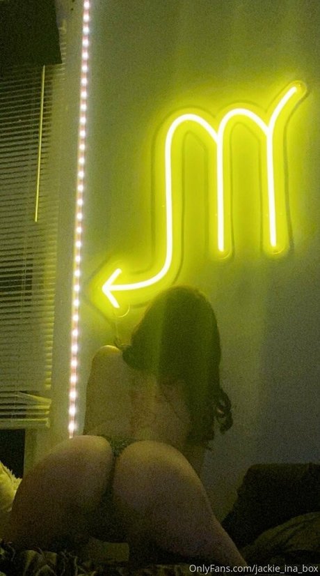 jackie ina box top nackten foto