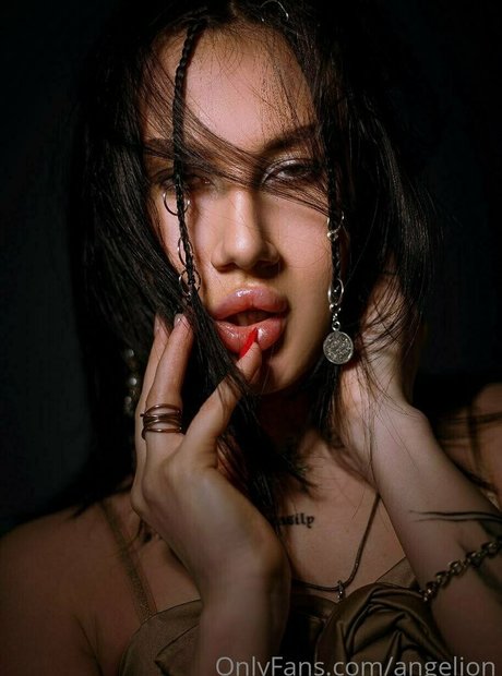 angelion perfekte nacktheit bilder