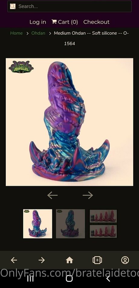 bratelaidetoo nackt hübsche bilder