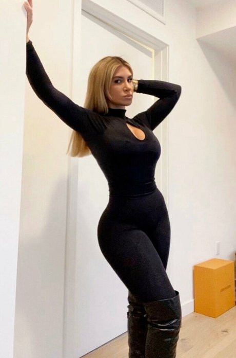 laurenpisciotta porno kunst archiv