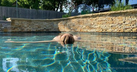 girlwspadetatoo kunst sexy foto