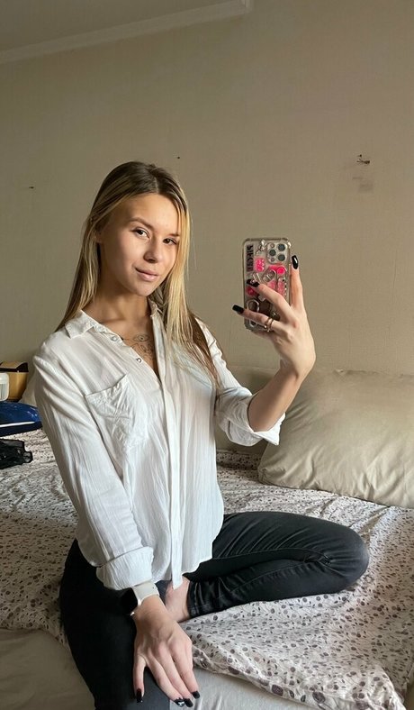 lucysunshinefree perfekte nackte galerien