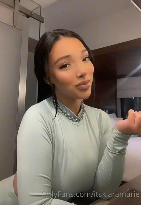 Kiara Marie exklusive nackte galerien