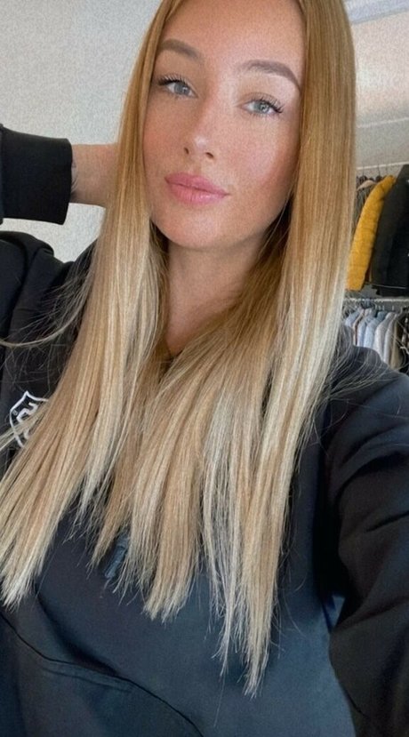 lizzzyfox kunst erotische fotos