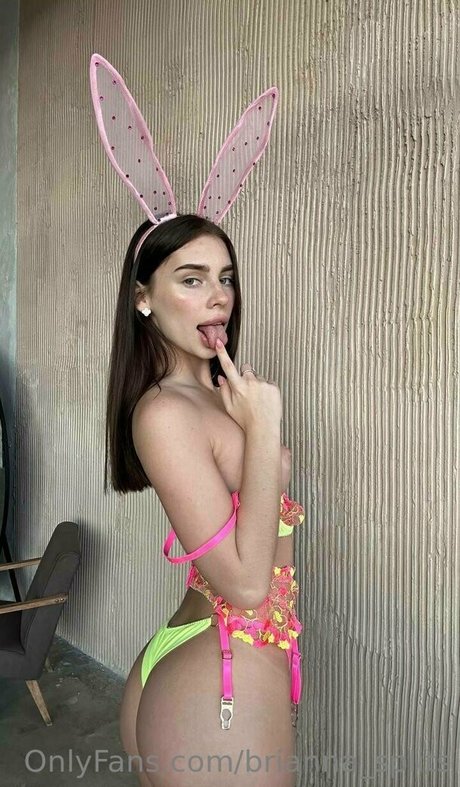 brianna splits sexy archiv