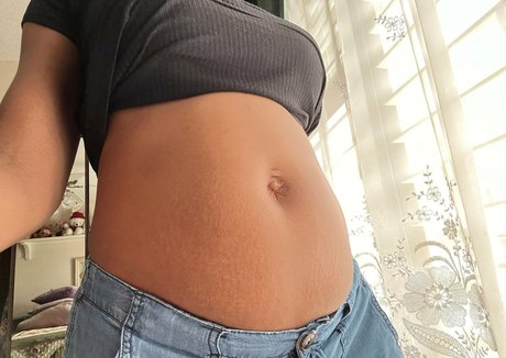 mangomob92 nacktheit heiße foto