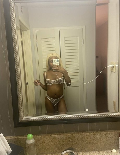 Princess Layla schauspielerin schöne fotos