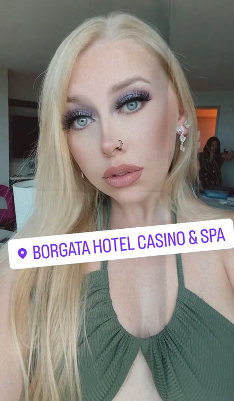 Rhiannon C kunst erwachsene fotos