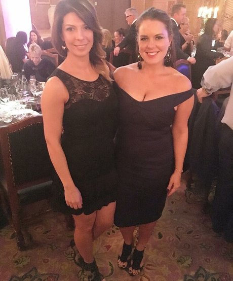 Chloe G kunst top bilder