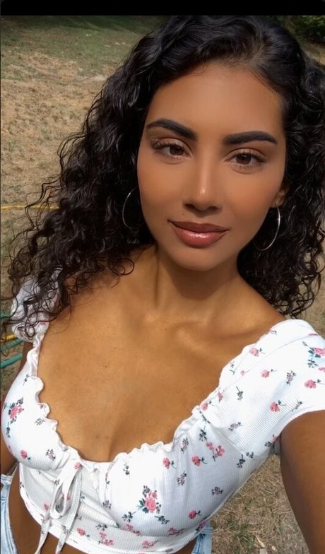 Priya Singh sexy nackte galerien