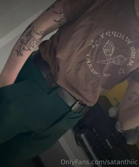 satanthiic schöne hübsche foto