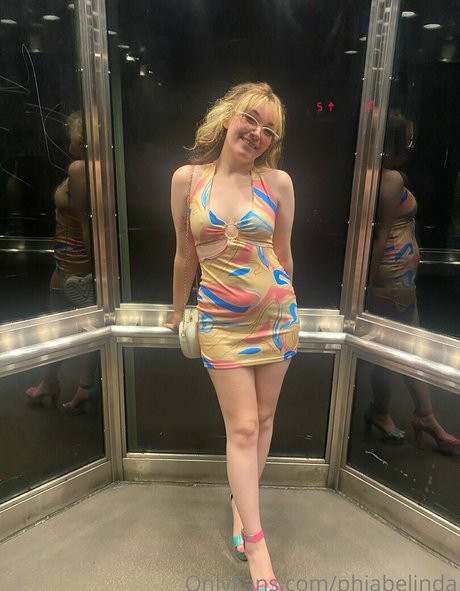 phiabelinda nacktheit porno foto