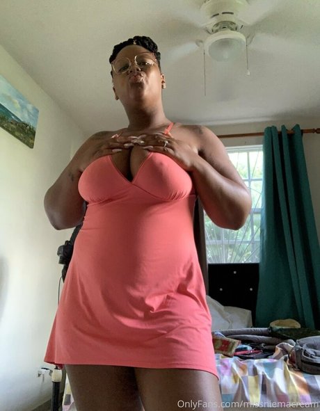 missniemacream model hübsche bilder