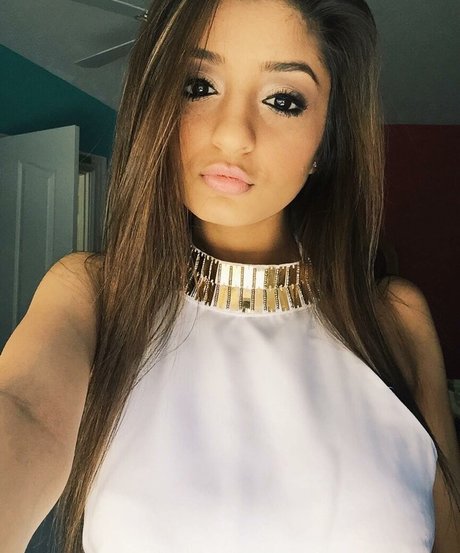 Alina M top nackte bilder