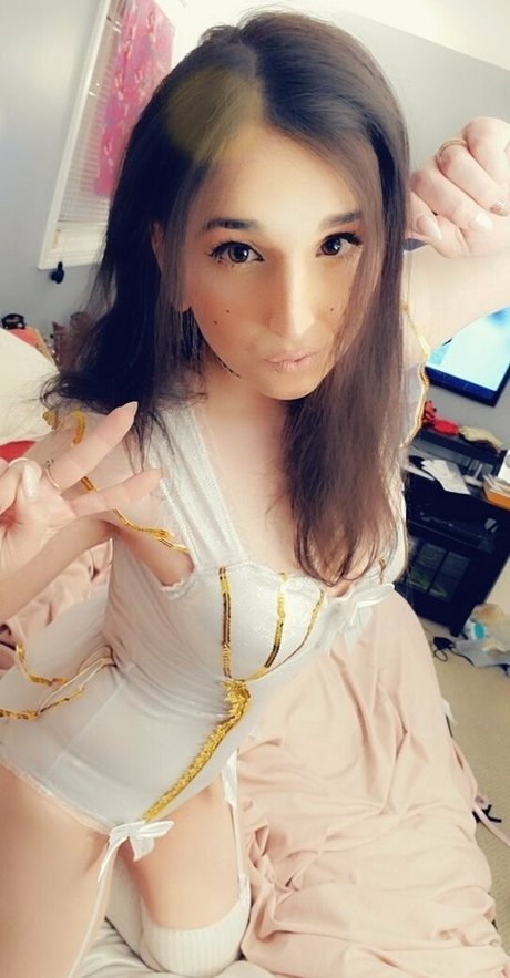 emilyroseiv pornostar nackt bild