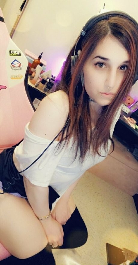 emilyroseiv perfekte nacktheit galerien