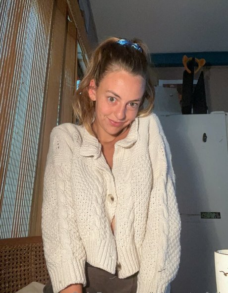 leilawaterfalls heiße akt bild