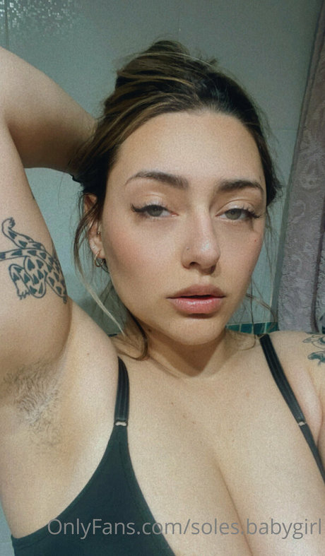 yourgirl feet schauspielerin erwachsene bilder